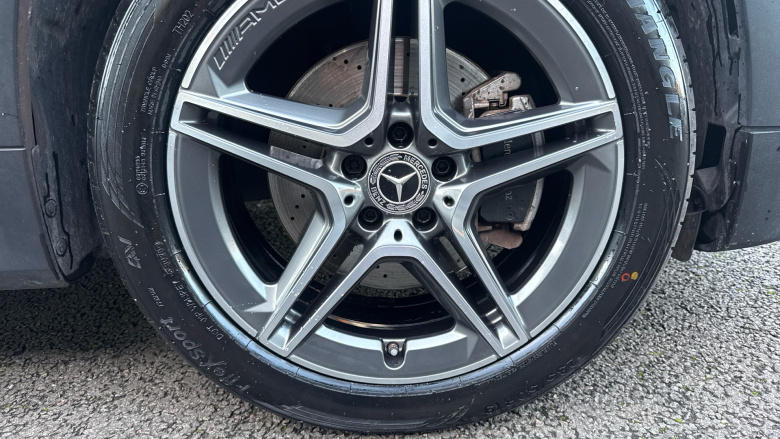 Mercedes-Benz GLB 200 AMG Line Premium 5dr 7G-Tronic Petrol Estate